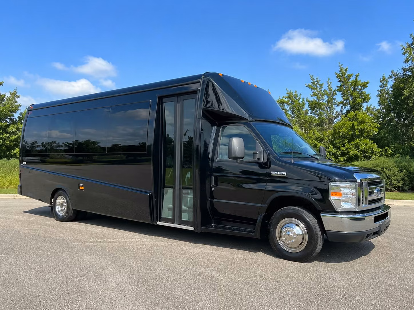 school field trip bus rentals in montgomery